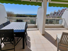 Spacieux appartement avec terrasse, parking privé, et vue sur la mer - FR-1-716-37